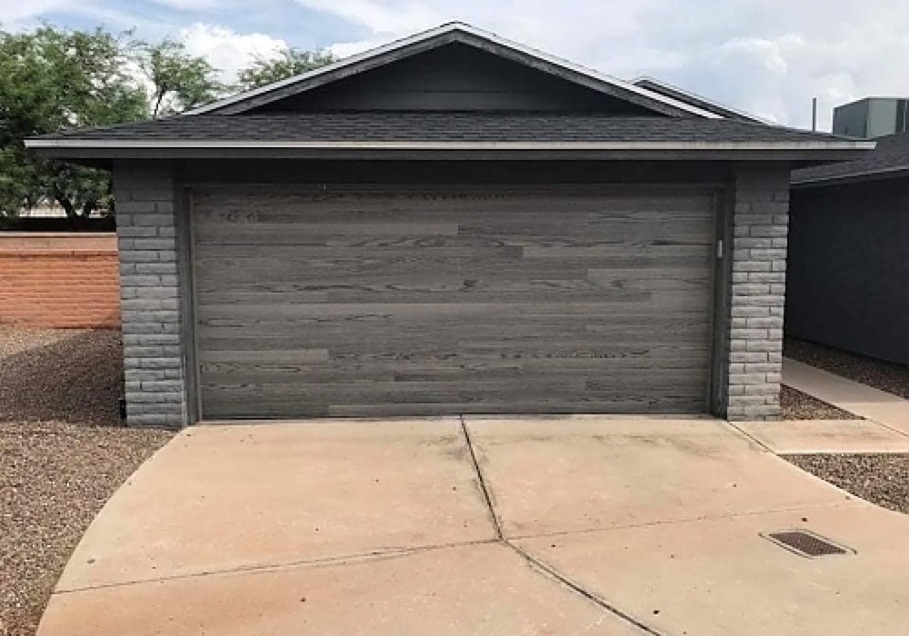 Garage Door Repair vs Replacement Cost: What Florida Homeowners Need to Know